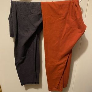 Two pairs Old Navy leggings